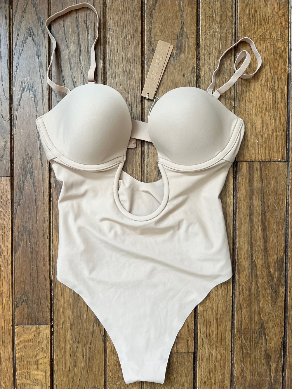 SKIMS Clay Deep Plunge Shapewear Bodysuit Size Small NWT RARE